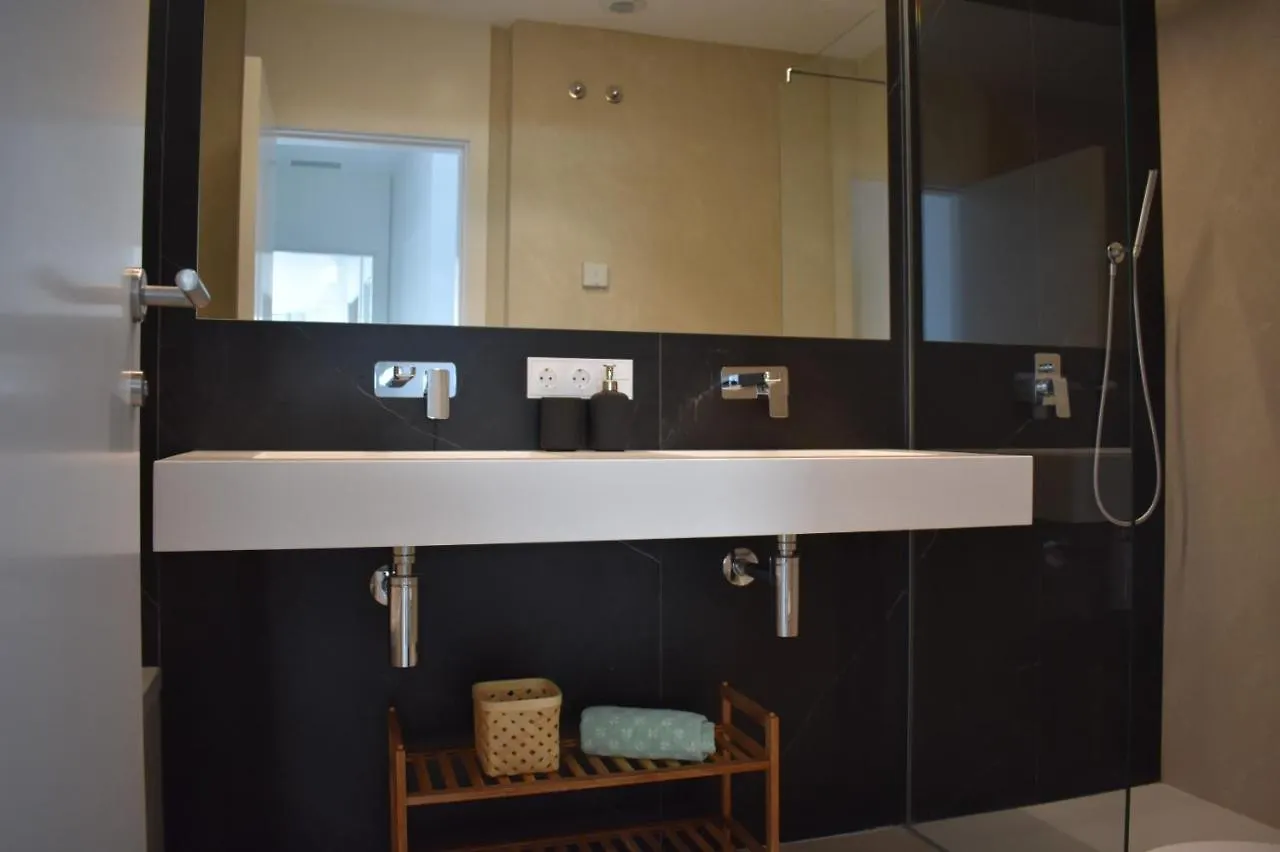 Luxury Complex Beachfront Apartment, Infinity Pool, Sauna, Gym And Large Terrace Torremolinos Spain