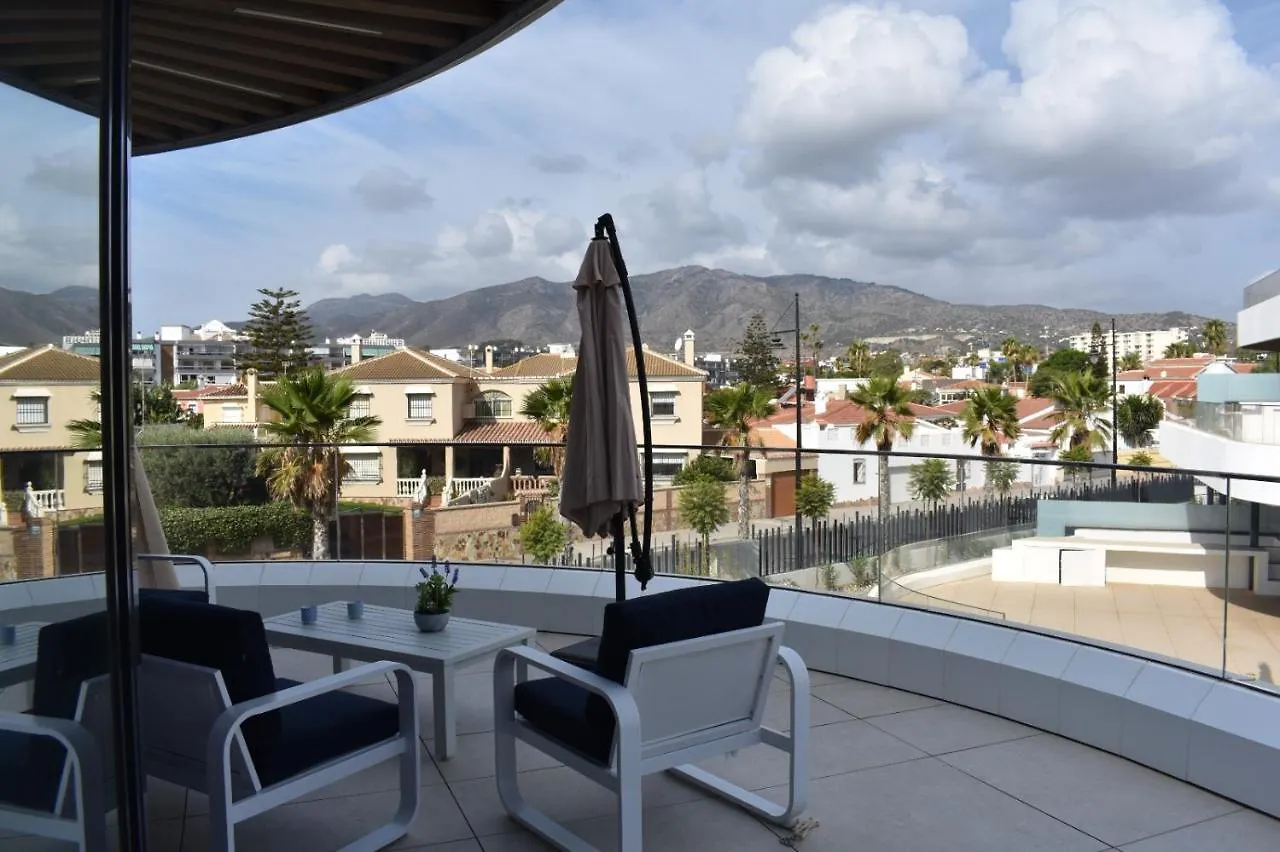 Luxury Complex Beachfront Apartment, Infinity Pool, Sauna, Gym And Large Terrace Torremolinos Spain