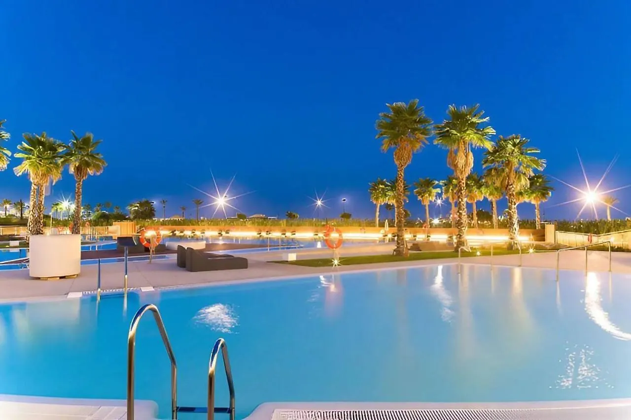 Luxury Complex Beachfront Apartment, Infinity Pool, Sauna, Gym And Large Terrace Torremolinos 0*,  Spain