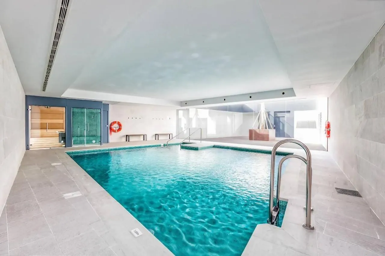 Apartment Luxury Complex Beachfront Apartment, Infinity Pool, Sauna, Gym And Large Terrace Torremolinos Spain